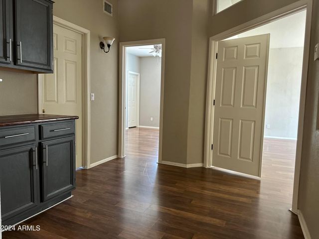 3320 N Lakeshore Court, Avondale, AZ 85392