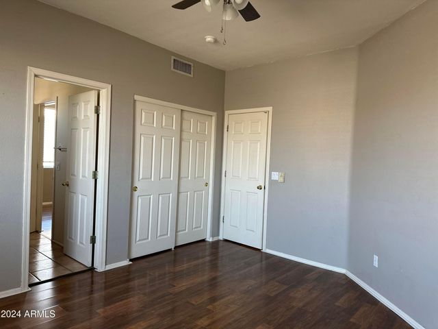 3320 N Lakeshore Court, Avondale, AZ 85392