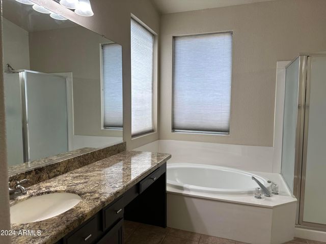 3320 N Lakeshore Court, Avondale, AZ 85392