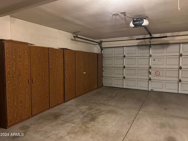3320 N Lakeshore Court, Avondale, AZ 85392