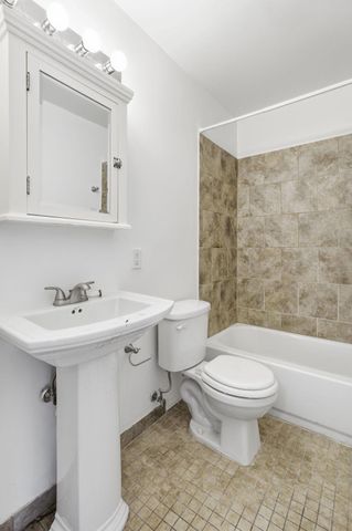 2740 Pleasant Ave 102, Minneapolis, MN 55408