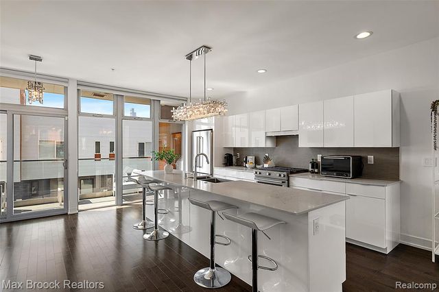 284 Alfred Street, Detroit, MI 48201