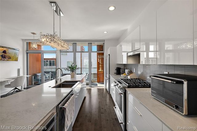 284 Alfred Street, Detroit, MI 48201