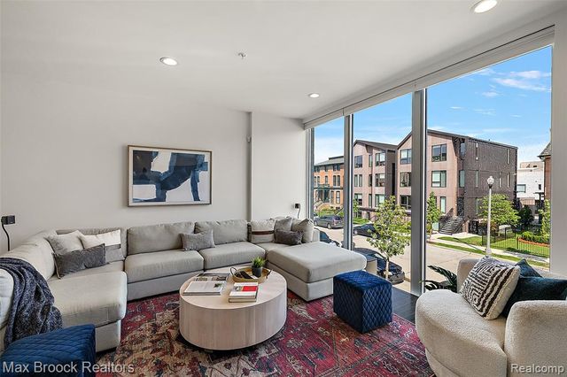 284 Alfred Street, Detroit, MI 48201