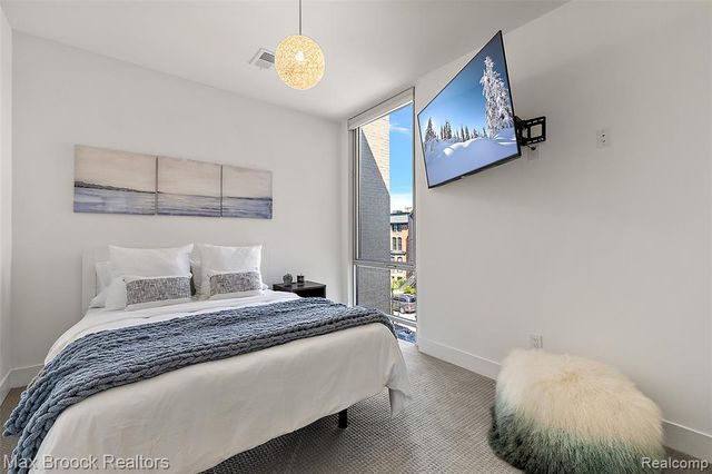 284 Alfred Street, Detroit, MI 48201