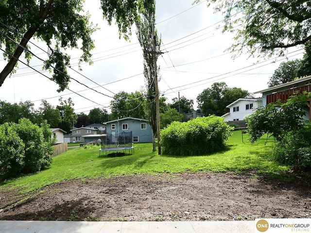4613 N 83rd Street, Omaha, NE 68134