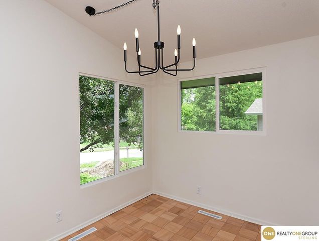 4613 N 83rd Street, Omaha, NE 68134