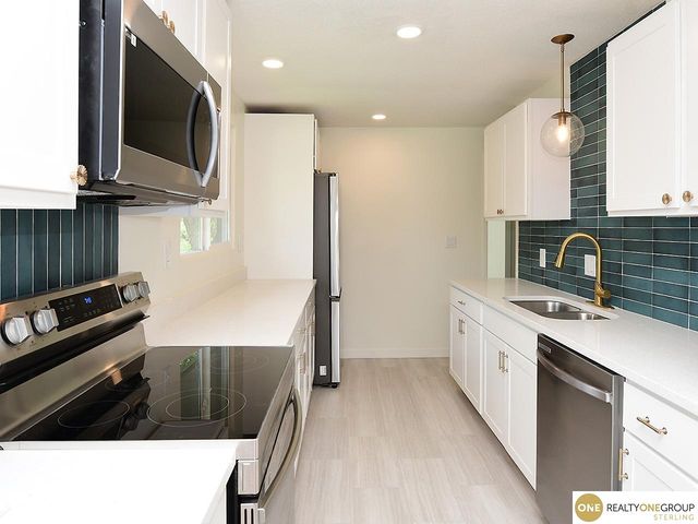 4613 N 83rd Street, Omaha, NE 68134