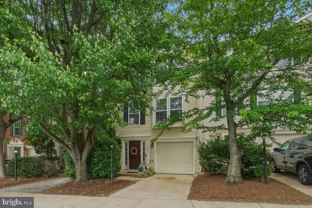 44879 GROVE TER, Ashburn, VA 20147