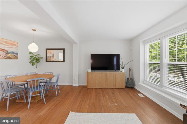 44879 GROVE TER, Ashburn, VA 20147