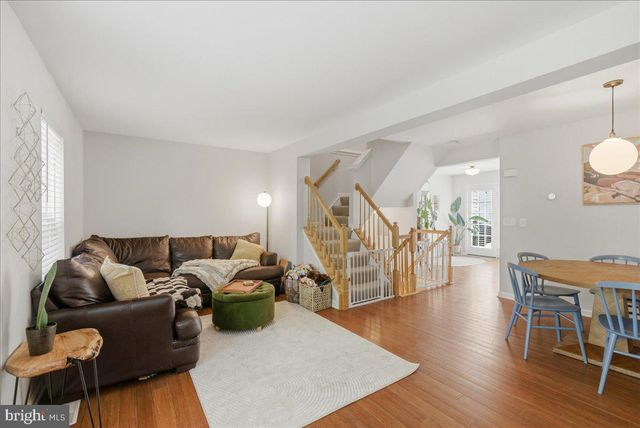 44879 GROVE TER, Ashburn, VA 20147