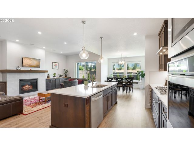 1304 S 44TH Ave, Ridgefield, WA 98642