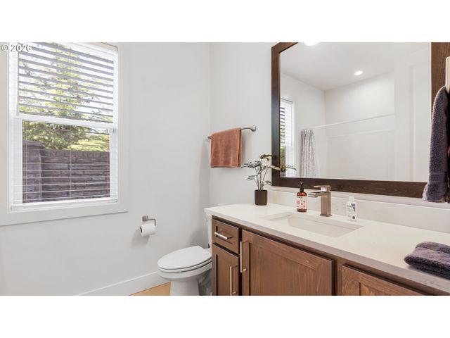 1304 S 44TH Ave, Ridgefield, WA 98642