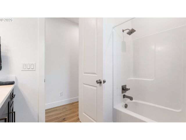 1304 S 44TH Ave, Ridgefield, WA 98642