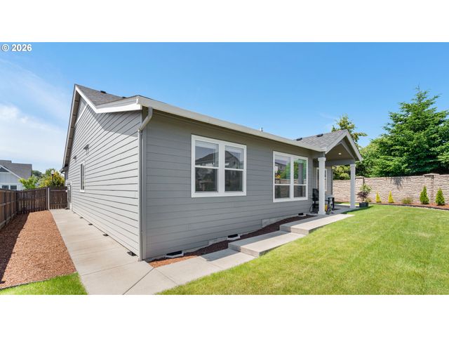 1304 S 44TH Ave, Ridgefield, WA 98642