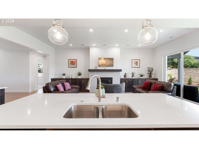 1304 S 44TH Ave, Ridgefield, WA 98642