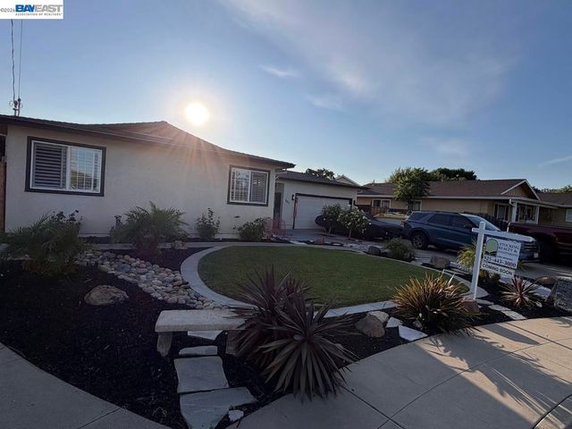 883 Brennan Way, Livermore, CA 94550