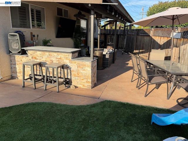 883 Brennan Way, Livermore, CA 94550