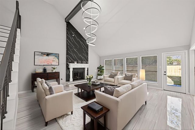 11506 Colonial Trail Drive, Houston, TX 77066