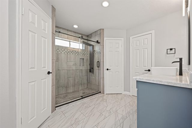 11506 Colonial Trail Drive, Houston, TX 77066