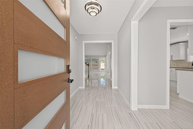 11506 Colonial Trail Drive, Houston, TX 77066