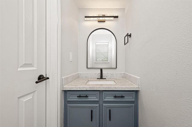 11506 Colonial Trail Drive, Houston, TX 77066