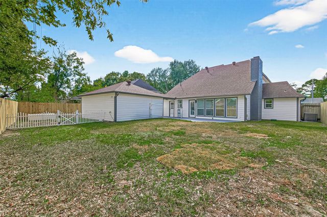 11506 Colonial Trail Drive, Houston, TX 77066