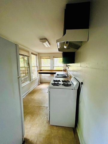 615 W 31st ST A, Austin, TX 78705