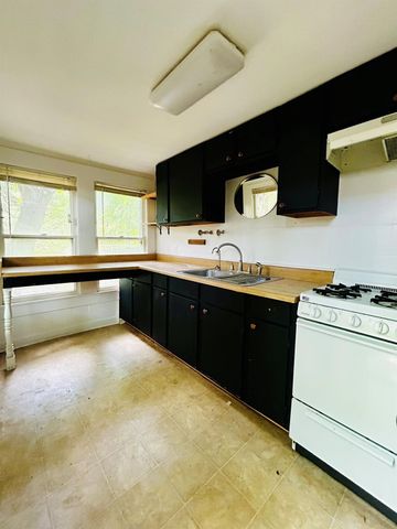 615 W 31st ST A, Austin, TX 78705