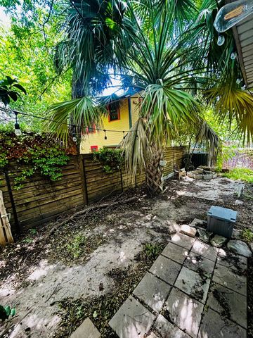 615 W 31st ST A, Austin, TX 78705