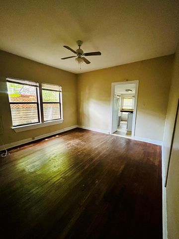 615 W 31st ST A, Austin, TX 78705