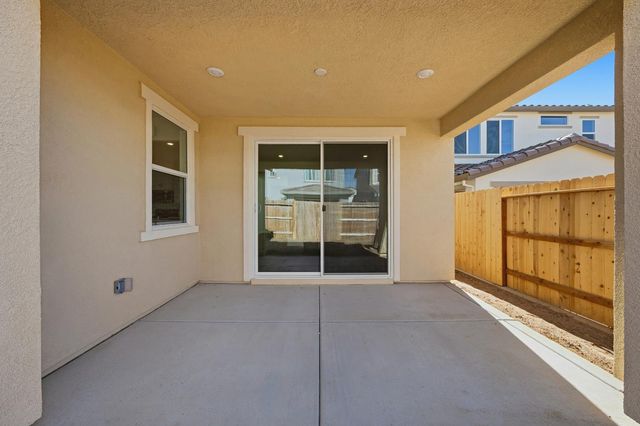 4409 Canyon Coral Way, Rancho Cordova, CA 95742