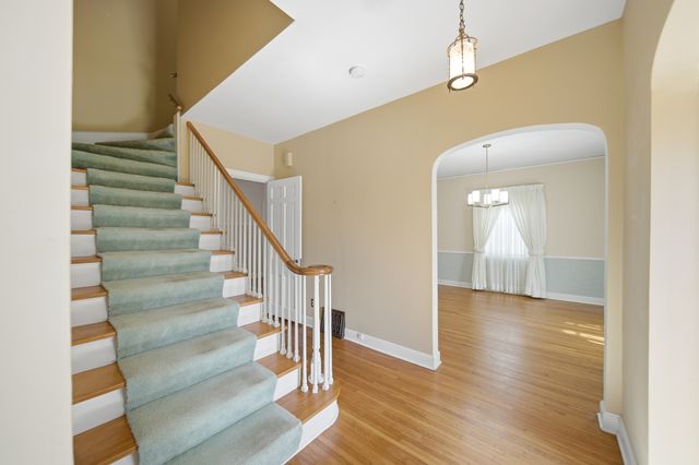 807 E Fellows Street, Dixon, IL 61021