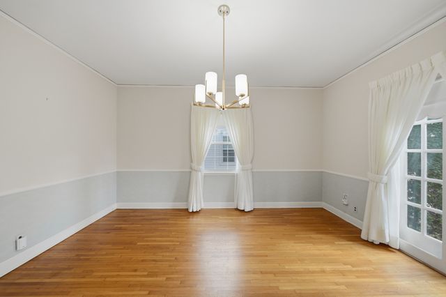 807 E Fellows Street, Dixon, IL 61021