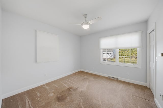 807 E Fellows Street, Dixon, IL 61021