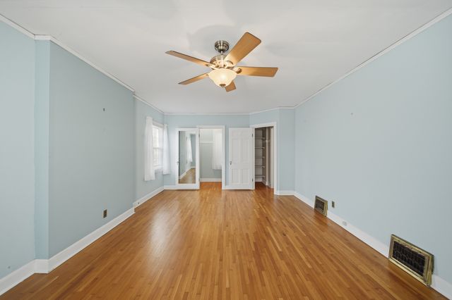 807 E Fellows Street, Dixon, IL 61021