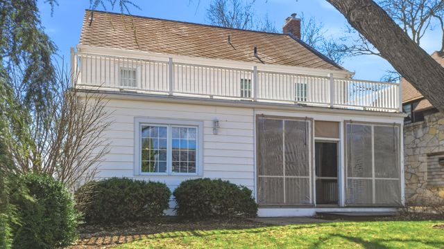 807 E Fellows Street, Dixon, IL 61021