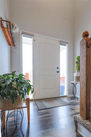 100 N McGee Street, Tonganoxie, KS 66086