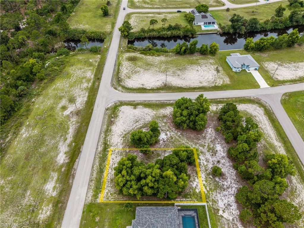 Image 2 of property listing at 4504 NW 34th AVE, Cape Coral, FL 33993