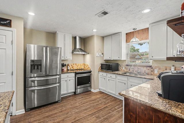 9911 El Chaco Street, Baytown, TX 77521