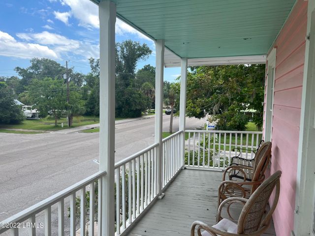 1103 Paris Avenue, Port Royal, SC 29935