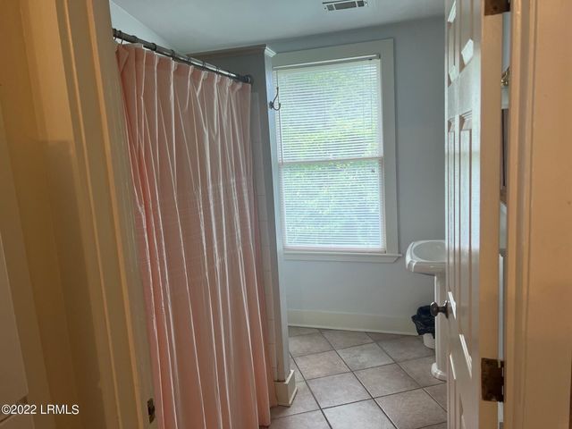 1103 Paris Avenue, Port Royal, SC 29935