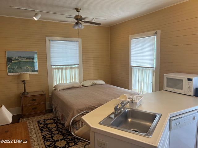 1103 Paris Avenue, Port Royal, SC 29935