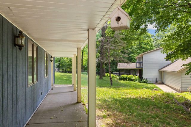 3355 Trading Post Trail S, Afton, MN 55001