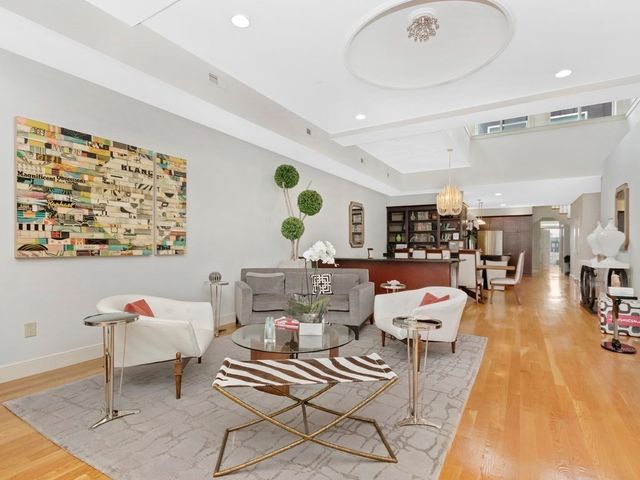 811 Boylston 5, Boston, MA 02116