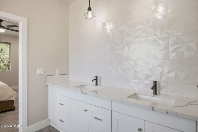 2701 N EAGLE VIEW Circle, Show Low, AZ 85901