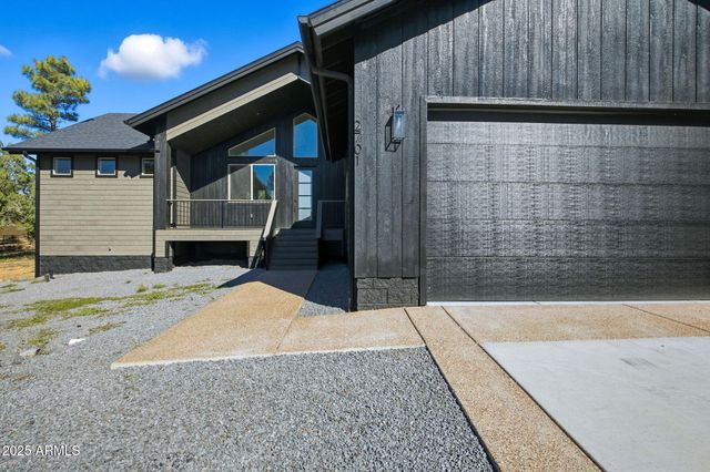 2701 N EAGLE VIEW Circle, Show Low, AZ 85901