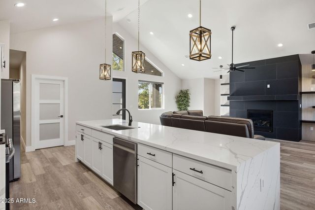 2701 N EAGLE VIEW Circle, Show Low, AZ 85901