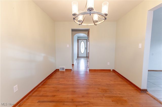 120 Capitol Drive, Weirton, WV 26062