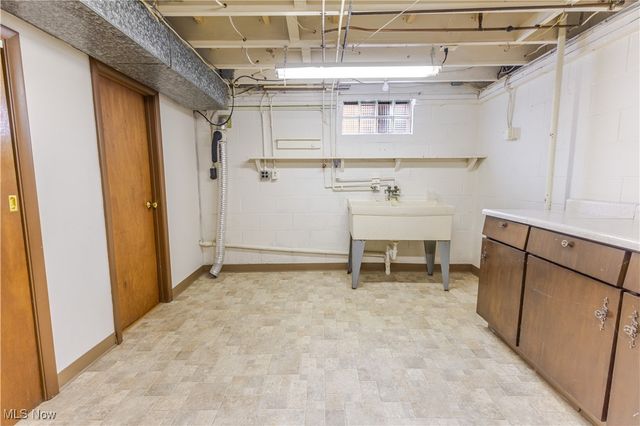 120 Capitol Drive, Weirton, WV 26062